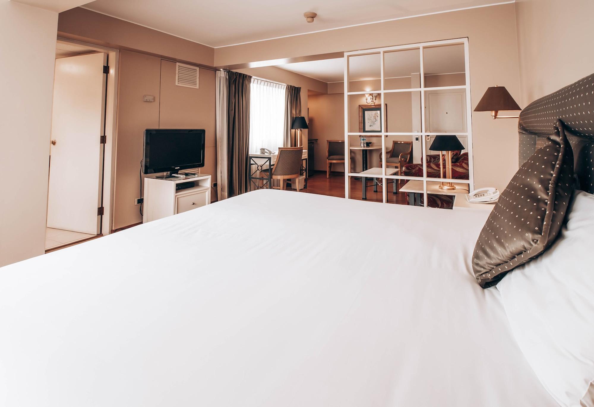 Suites Del Bosque Hotel ليما المظهر الخارجي الصورة